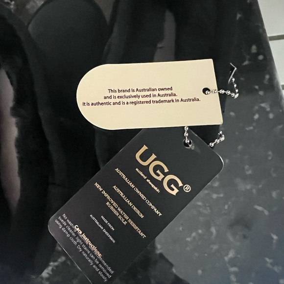 UGG AUSTRALIA Tidal 3/4 Black. Brand New! Authentic Australian UGGs. US Size 10 - Picture 7 of 11